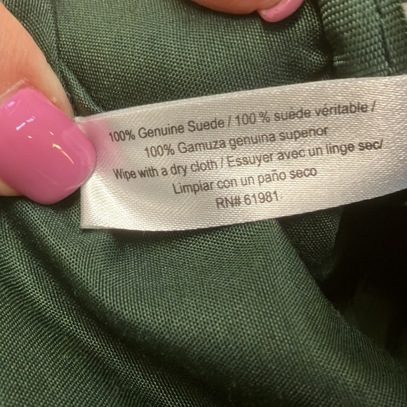 Avon NWO tags- stunning hunter green suede handbag - Picture 15 of 15